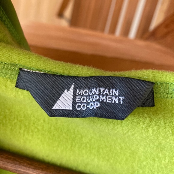 MEC zip-up sweater with hood - Picture 14 of 14